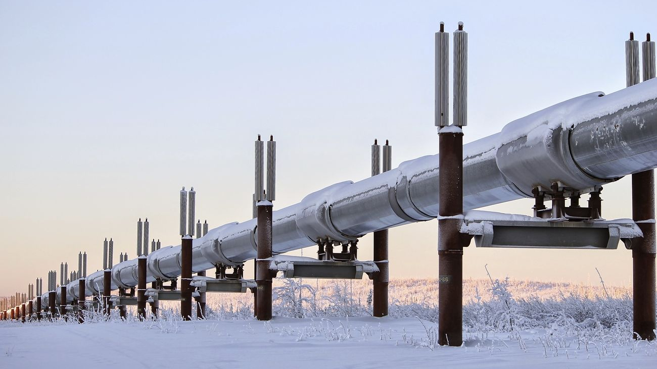Free industrial pipeline image